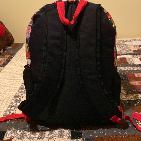 Pokémon Pikachu backpack two pocket 2017. side pockets. padded should .straps - Picture 3 of 9